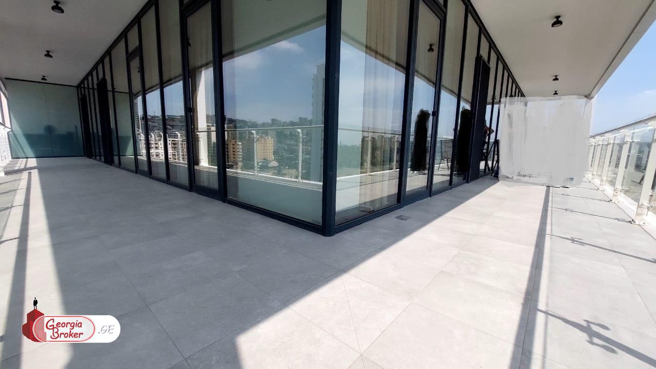 იყიდება ახალი გარემონტებული 5 ოთახიანი ბინა   ვაკეში